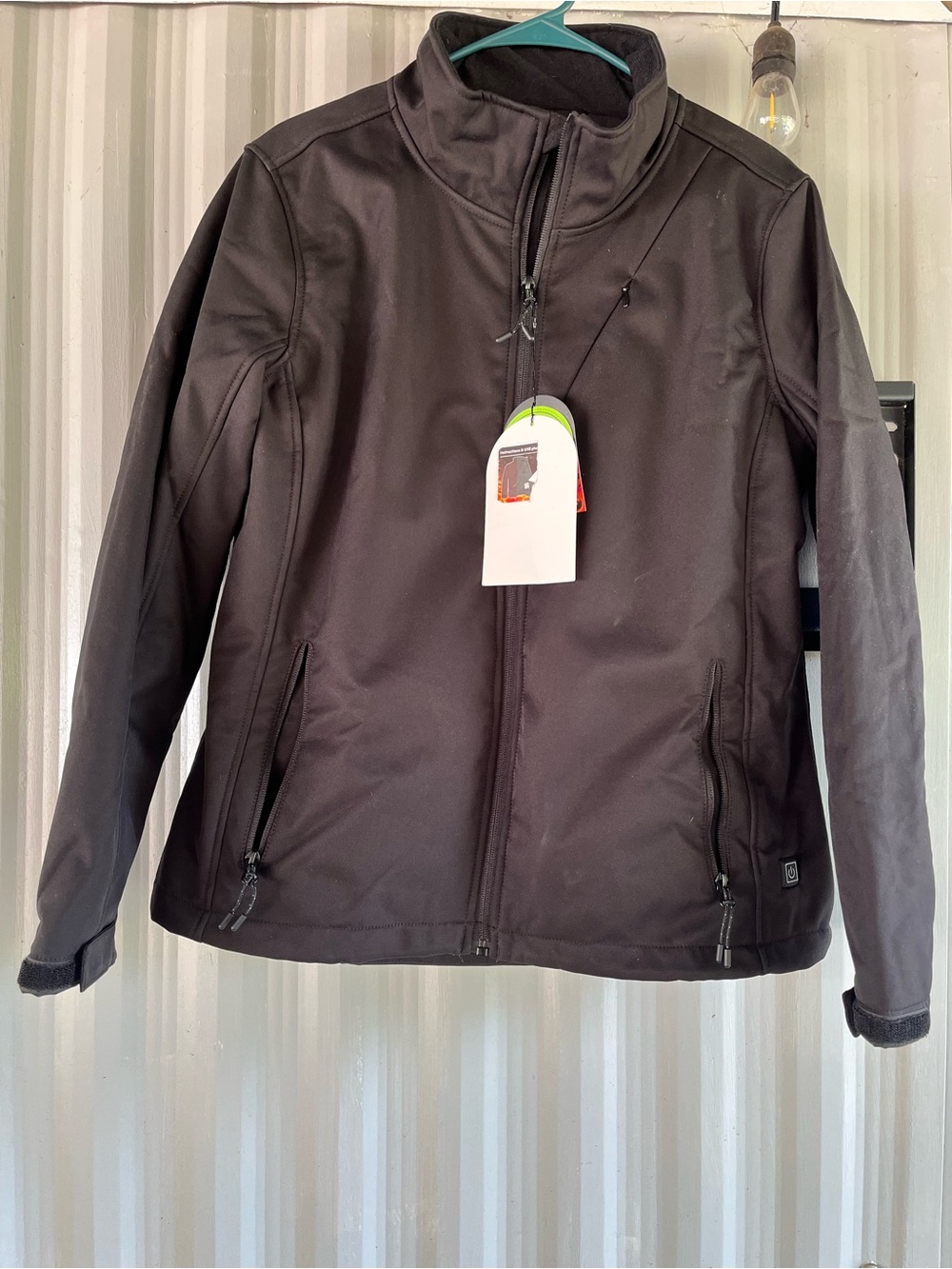 World Famous Sports Battery Heated Jacket Men's Large Black zip Rechargeable NWT